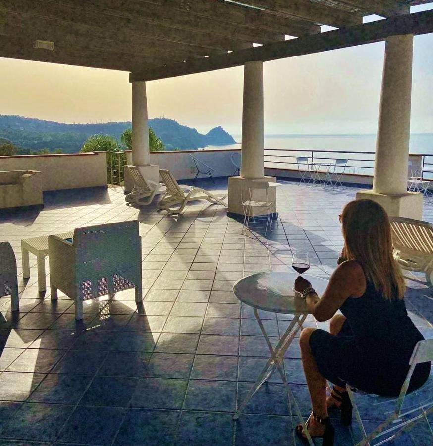 Magico Appartamenti Scafa - Marina Capo D'Orlando Ngoại thất bức ảnh