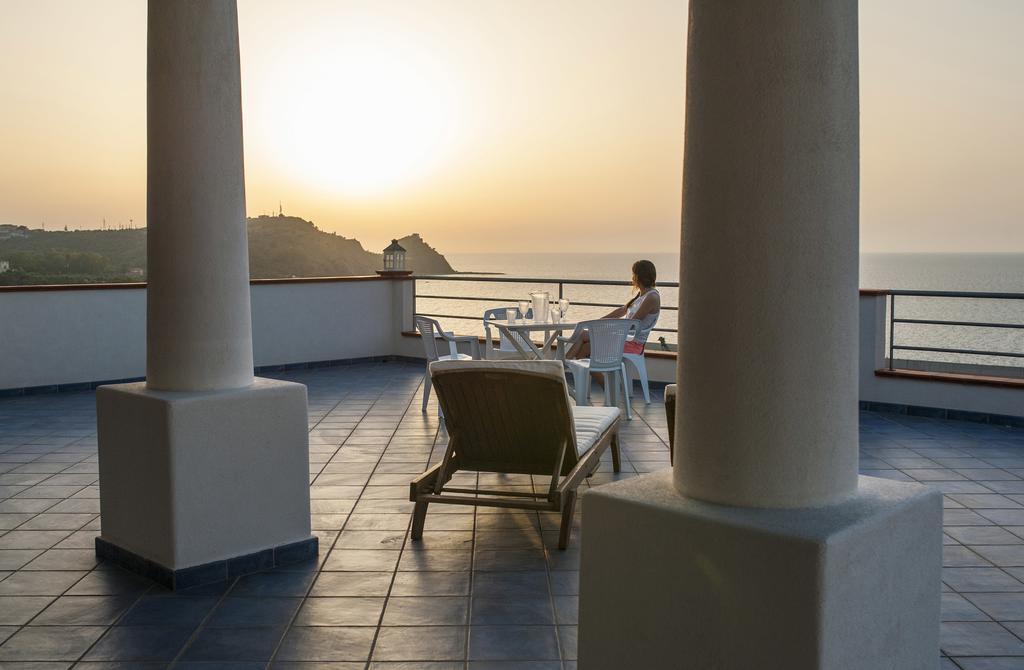 Magico Appartamenti Scafa - Marina Capo D'Orlando Ngoại thất bức ảnh